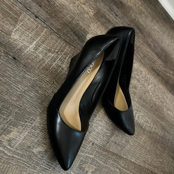Franco Sarto black heels - Picture 1 of 3